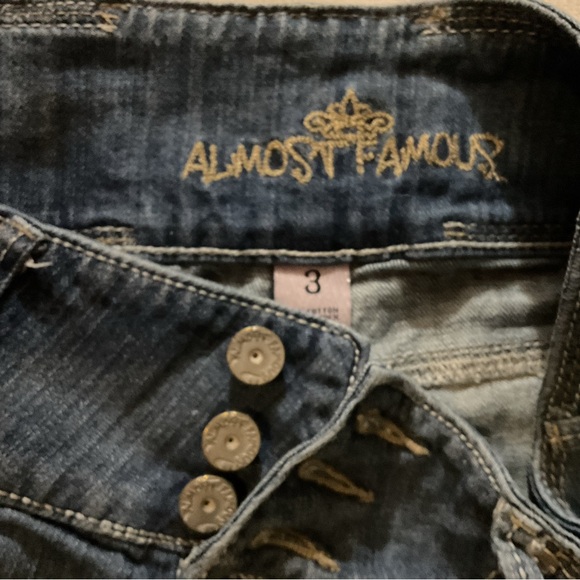 5 Women’s Denim Shorts Bundle – Designer Brands, Distressed & Stylish! - Picture 6 of 16